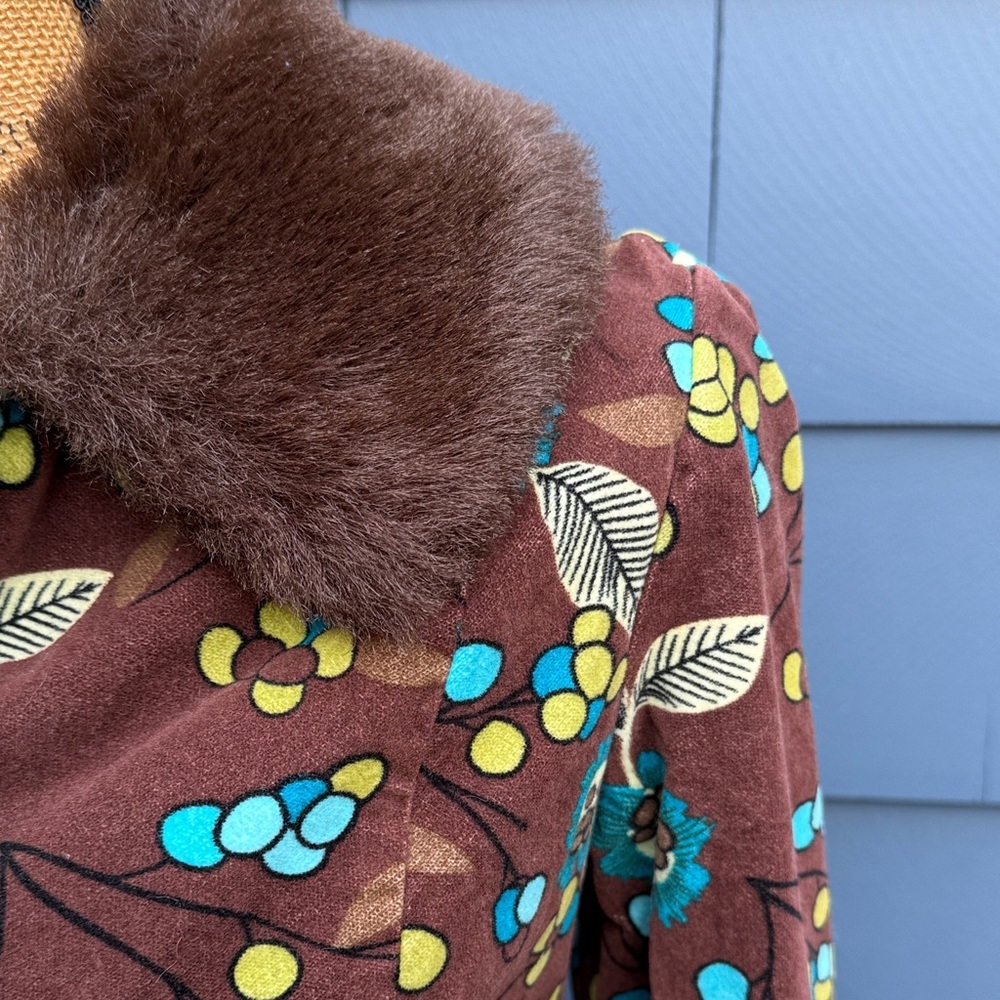 Vintage Sookie des L.A. Floral Brown Coat with Faux Fur Trim velvet - Picture 4 of 12